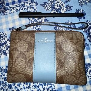 NWOT Coach Brown Signature Canvas Wristlet with Light Blue Trim